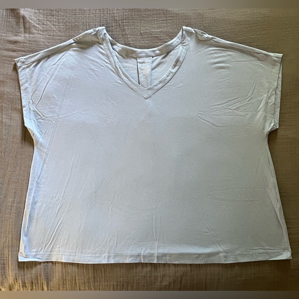 I. Jill light blue Supima cotton inverted pleat back V-neck tee top shirt EUC 3X